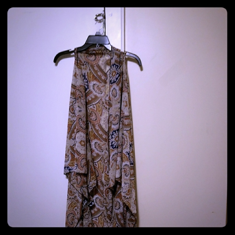 Sleeveless tunic cardigan